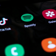 日本在线代理IP高效运用,提高TikTok小店的业务转化率