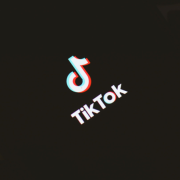 TikTok黑屏该怎么办?独享住宅IP可以解决吗?
